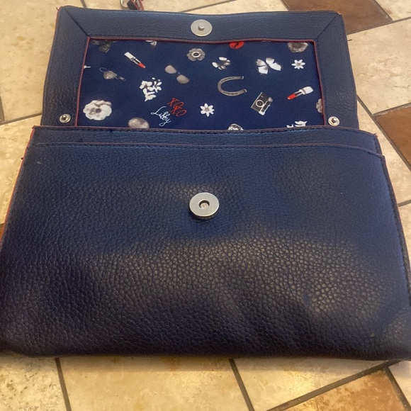 Libby Edelman cross body purse navy blue with red accent stripes Excellent - Picture 3 of 7
